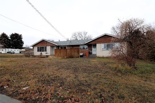 158/160 VICARS Road  Kamloops, BC V2C 4N2