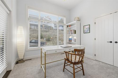 394 Prestwick Lane, Kelowna, BC - Indoor Photo Showing Office