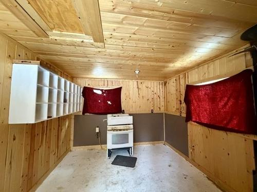 356 Cloud Bay Road, Neebing, ON 