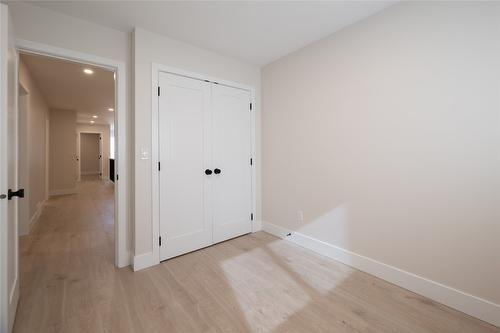 163 Chestnut Avenue, Kamloops, BC - Indoor Photo Showing Other Room
