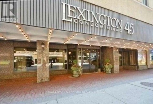 1711-45 Carlton Street, Toronto, ON -  Photo Showing Other Room