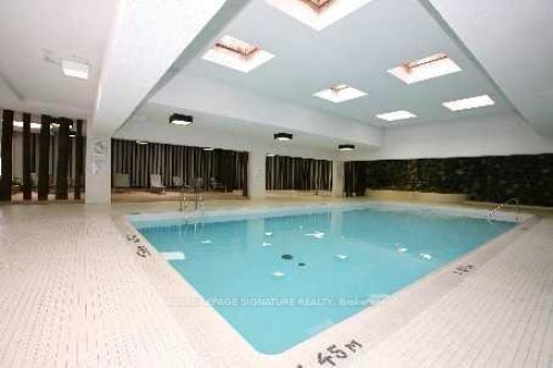 1711-45 Carlton Street, Toronto, ON - Indoor Photo Showing Other Room With In Ground Pool