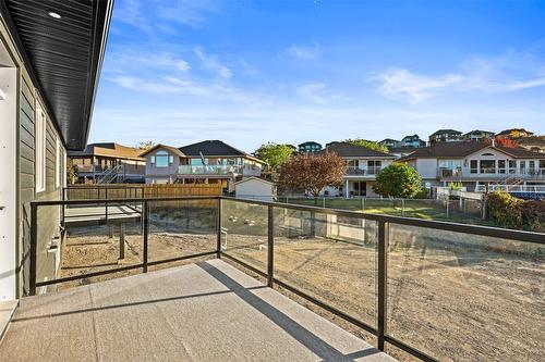 138-2050 Grasslands Boulevard, Kamloops, BC - Outdoor