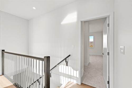 138-2050 Grasslands Boulevard, Kamloops, BC - Indoor Photo Showing Other Room