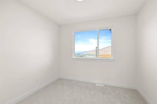 138-2050 Grasslands Boulevard, Kamloops, BC - Indoor Photo Showing Other Room