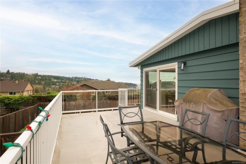 2860 Staffordshire Terr, Nanaimo, BC 