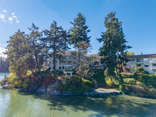 304-1 Buddy Rd, View Royal, BC - Outdoor With Body Of Water