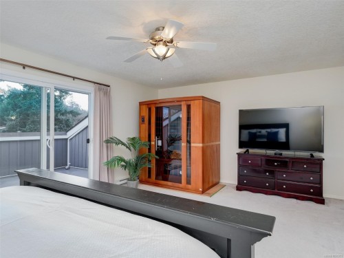 4179 Tuxedo Dr, Saanich, BC 