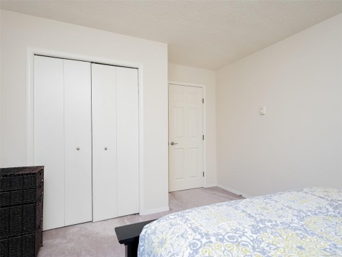 4179 Tuxedo Dr, Saanich, BC 