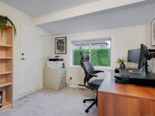 4179 Tuxedo Dr, Saanich, BC 