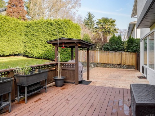 4179 Tuxedo Dr, Saanich, BC 