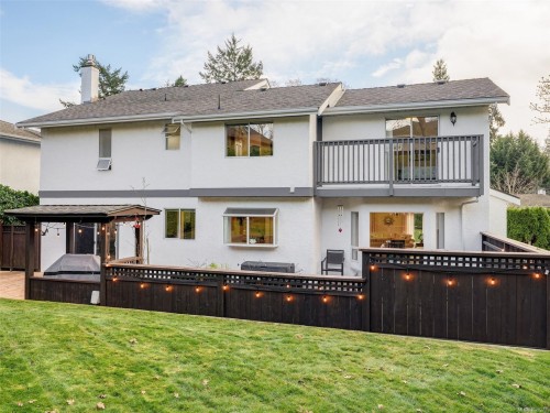 4179 Tuxedo Dr, Saanich, BC 