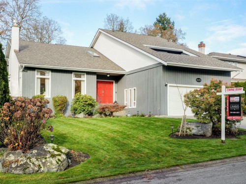 4179 Tuxedo Dr, Saanich, BC 