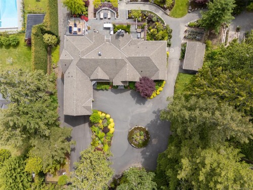 441 Glendower Rd, Saanich, BC 