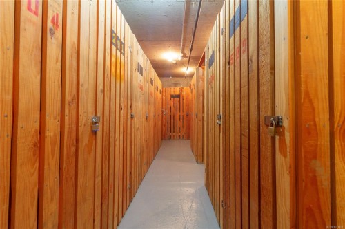 506-69 Gorge Rd West, Saanich, BC - Indoor Photo Showing Other Room