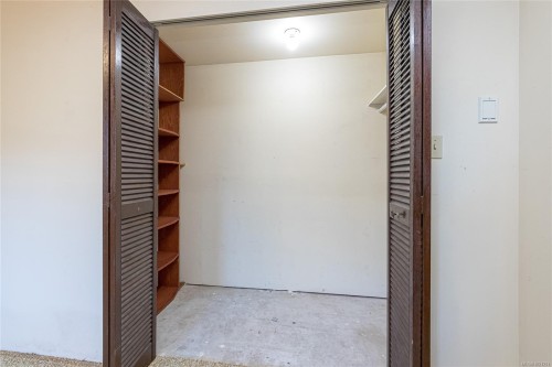 2020 Saltair Pl, Saanich, BC 