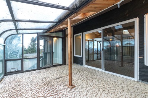 2020 Saltair Pl, Saanich, BC 