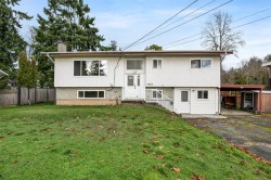 5869 Brier Ave  Duncan, BC V9L 3E1