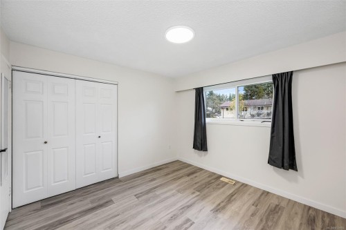 5869 Brier Ave, Duncan, BC 