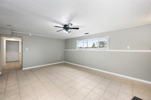 5869 Brier Ave, Duncan, BC 