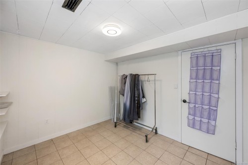 5869 Brier Ave, Duncan, BC 