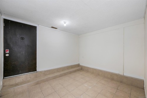 5869 Brier Ave, Duncan, BC 