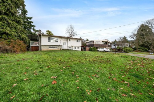 5869 Brier Ave, Duncan, BC 