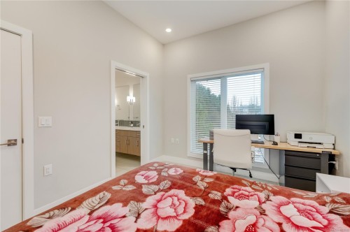 7-4355 Viewmont Ave, Saanich, BC 