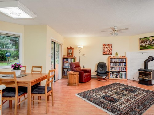 8618 Kingcome Cres, North Saanich, BC 