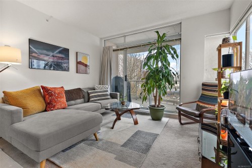 603-1010 View St, Victoria, BC - Indoor Photo Showing Living Room