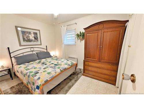 1736 Rue Châtillon, Maisonnette, NB 