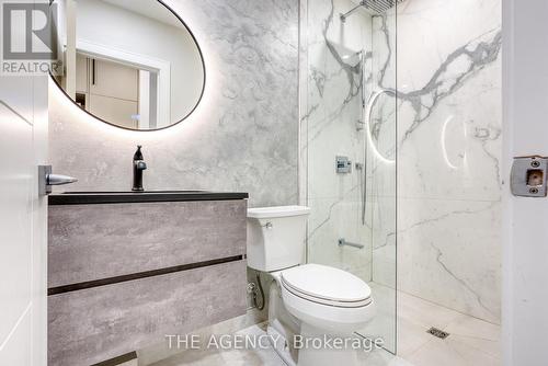Main level full bathroom w/curb less shower - 519 Third Line, Oakville, ON - Indoor Photo Showing Bathroom