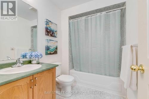 5166 Des Jardines Drive, Burlington, ON - Indoor Photo Showing Bathroom