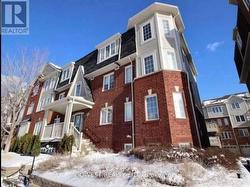 5 - 614 SHORELINE DRIVE  Mississauga, ON L5B 0A8