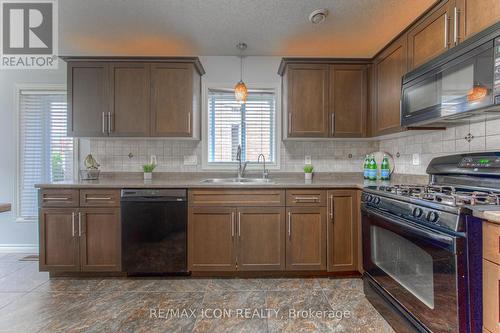 139 Pebblecreek Drive, Kitchener, ON - Indoor Photo Showing Kitchen With Double Sink