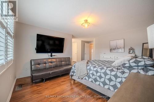 139 Brigade Drive, Hamilton, ON - Indoor Photo Showing Bedroom
