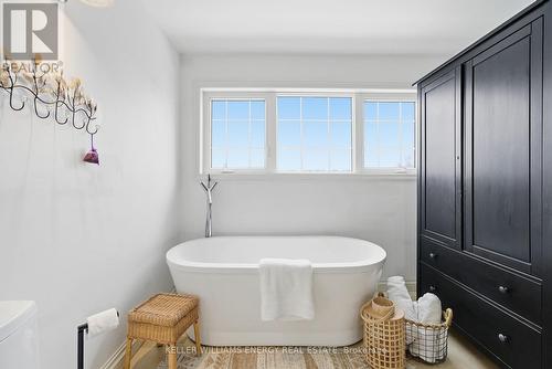 7 Peninsula Drive, Kawartha Lakes (Emily), ON - Indoor Photo Showing Bathroom