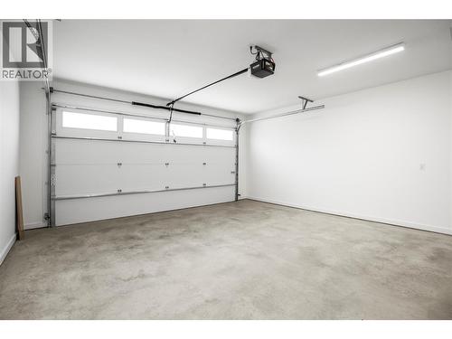 7036 Manning Place, Vernon, BC - Indoor Photo Showing Garage