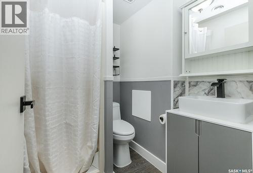 354 Allegretto Crescent, Saskatoon, SK - Indoor Photo Showing Bathroom