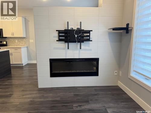 21 103 Pohorecky Crescent, Saskatoon, SK - Indoor With Fireplace