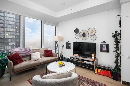Salon - 2706-1188 Rue St-Antoine O., Montréal (Ville-Marie), QC - Indoor Photo Showing Living Room