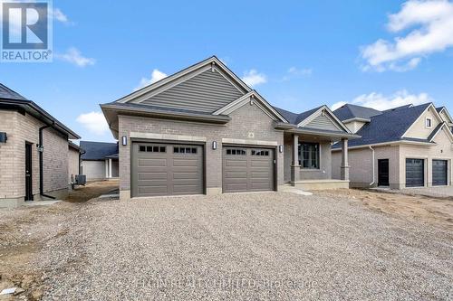 8 Hartland Circle, St. Thomas, ON - Outdoor With Facade