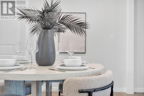 8 Hartland Circle, St. Thomas, ON - Indoor Photo Showing Bathroom