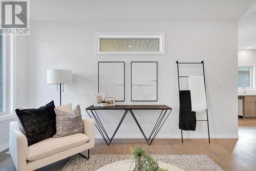 8 Hartland Circle, St. Thomas, ON - Indoor Photo Showing Other Room