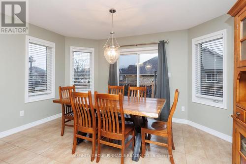 8 Horton Place, Kawartha Lakes (Lindsay), ON - Indoor Photo Showing Dining Room