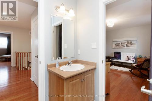 8 Horton Place, Kawartha Lakes (Lindsay), ON - Indoor Photo Showing Bathroom