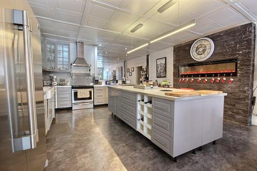 Cuisine - 761 Av. Terry-Fox, Rouyn-Noranda, QC - Indoor Photo Showing Kitchen With Upgraded Kitchen