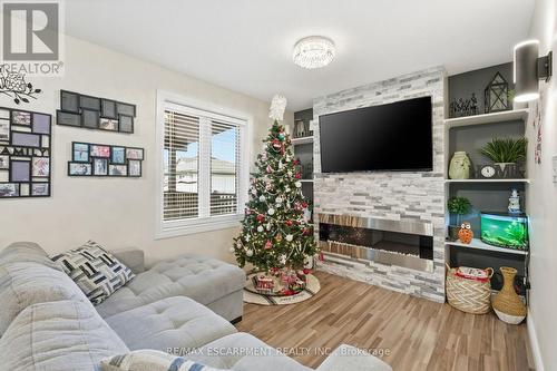 48 Alderson Drive, Cambridge, ON - Indoor Photo Showing Living Room With Fireplace