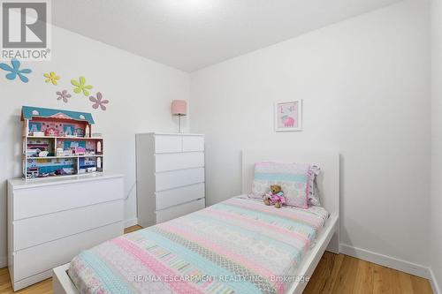 48 Alderson Drive, Cambridge, ON - Indoor Photo Showing Bedroom
