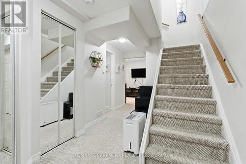 48 Alderson Drive, Cambridge, ON - Indoor Photo Showing Other Room